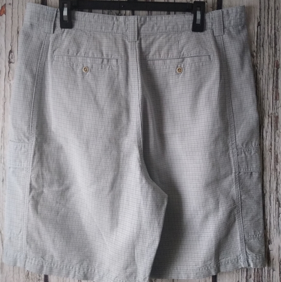 Tommy Bahama Relax Casual Small Check Golf Shorts Size (35) With A 9' Inseam. - Picture 4 of 4